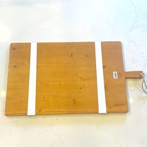 Etú Large rectangle charcuterie board… Brand NEW in box never used.